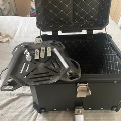 バイク　リアボックス　トップケースの画像