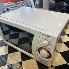 【リサイクルサービス八光】2015年製　シャープ　 電子レンジ 　西日本 60Hz専用　 20L RE-T2-W6　 ホワイトの画像