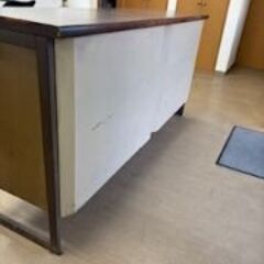 【無料！】棚（カウンター）（事務用品）の画像