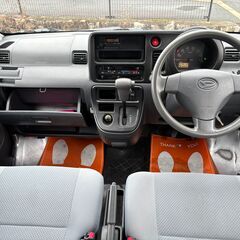 【総額コミコミ】広島発プライムゲート27年ハイゼットカーゴ　デラックスハイルーフ　車検令和9年12月21日まで！　☆即日納車OK☆内外装美車☆　法人ワンオーナー　4速オートマ　パワーウィンドウ　リア5面プライバシーガラス　キーレスキー　ETC　タイミングチェーン　取説/保証書/整備記録簿完備　修復歴無　軽自動車　軽バン　格安の画像