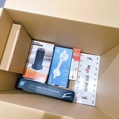 雑貨・ガジェット大量まとめ売り 130点以上 160サイズ（イヤホンケース検品済） の画像