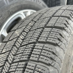 スタッドレスタイヤ　195/65R15の画像