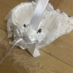 レース かご バスケットの画像