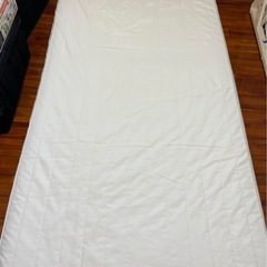 無印良品、脚付マットレス、シングルベッドの画像