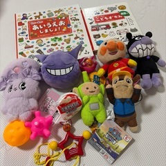 子供　おもちゃ　ぬいぐるみ　絵本の画像