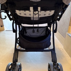 Aprica 両対面タイプ A
形ベビーカーの画像