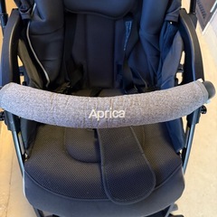 Aprica 両対面タイプ A
形ベビーカーの画像