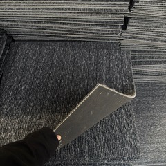 1枚〜⭕️タイルカーペット500×500の画像