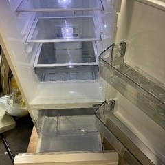 三菱 2ドア冷蔵庫 2024 清掃済み 146Lの画像