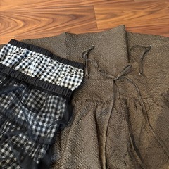 ワンピースとスカートのセットの画像