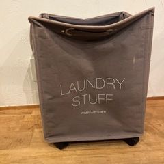 0円　ランドリーバスケットの画像