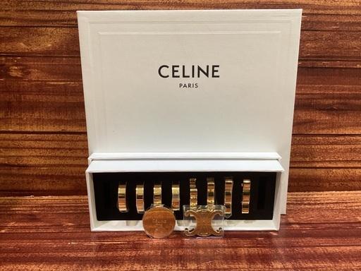 安い CELINEより【TIC TAC TOE】