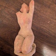 裸体像　粘土焼物　オブジェの画像