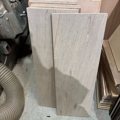 ラワン　合板　30cm×60cm 16枚の画像