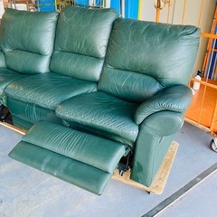 3人掛けソファ　オットマン一体型　ダークグリーン　の画像