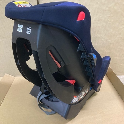 Combi コンビ WEGO LONG ウィゴーロング チャイルドシート CH-ELH