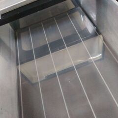 三段衣装ケースの画像