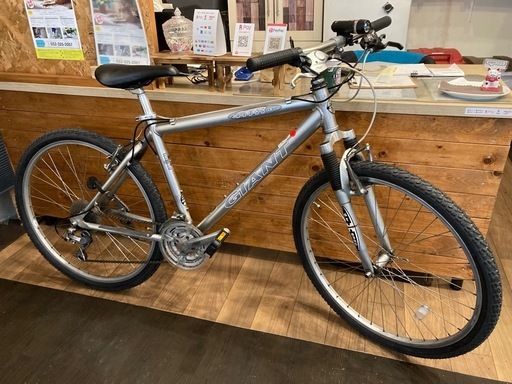 防犯登録無料！GIANT ATX830S前後タイヤ・チューブ新品！】3×7速26