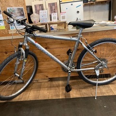 【SALE！防犯登録無料！GIANT ATX830S前後タイヤ・チューブ新品！】フロントサスペンション付き 3×7速　26インチMTB シルバーの画像