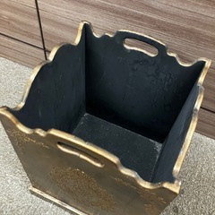【お取り引き中】置物　箱型入れ物の画像