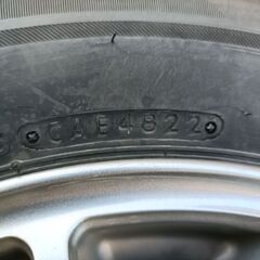 185/70R14スタッドレス4本セットの画像