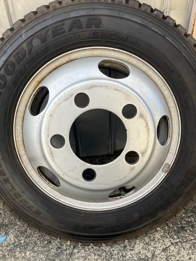 205/70R/16 スタッドレス　　　
2014年製