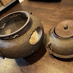 古い茶釜の画像