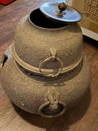 古い茶釜