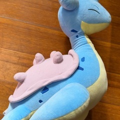 ラプラスぬいぐるみの画像