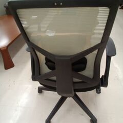 リユースのサカイ栃木店★ジモティ割あり★  椅子 ブラック×グレー W65.5×D56×H103 クリーニング済み TC12099の画像