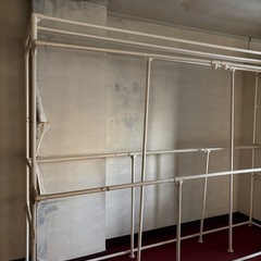 ハンガーを掛けるもの？ クリーニング店より出て来ましたの画像