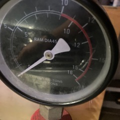 油圧プレス10トンの画像