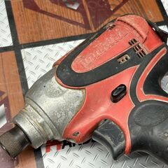 【中古】マキタ Makita TD131D 充電式インパクトドライバ バッテリ×1付き ※多少軸ブレ有【ハンズクラフト佐賀】の画像