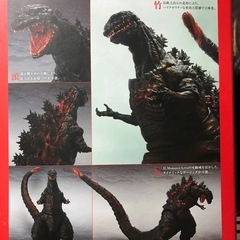 ジャングルジャングル貝塚店　シン・ゴジラフィギュア　S.H.MonsterArts バンダイ　箱付き　貝塚市　二色浜　リサイクルショップの画像
