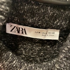 ZARA ニットワンピース　Mの画像