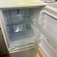 SHARP 冷蔵庫 SJ-D14E-W 2019年製 137L 単身向けの画像