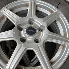 ヴォクシー　スタッドレスタイヤ　　195 65R15の画像