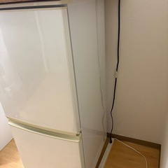 SHARP冷蔵庫の画像