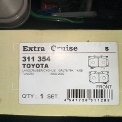 未使用　ランクル　100 タンドラ　ブレーキパッドの画像