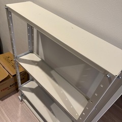 ホワイトスチールラック4段の画像