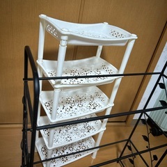 組み立て式のプラスチック靴ラックの画像