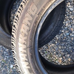 スタッドレス　225 55 17 ばり溝　2本セット　の画像