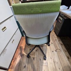 オフィスチェアの画像