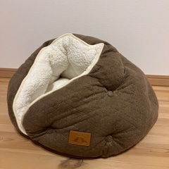 美品petemoふわふわカドラーベッド　ブラウンの画像