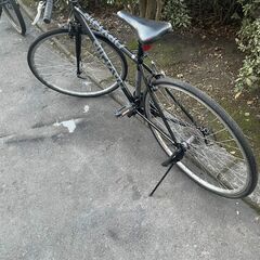 リサイクルショップどりーむ天保山店　No578 訳アリ　クロスバイク　ネクスタイル　２８インチ　ギア前後切替付き　３×７段変速　サドル固着　調節不可(´;ω;｀)　タイヤすり減り　劣化の画像