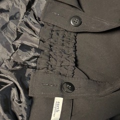 earth 黒 サロペット Vネック クロスストラップの画像