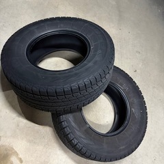 スタッドレス　265/70R15 2本の画像