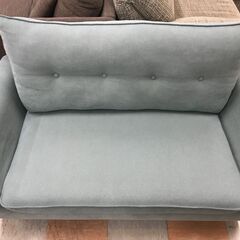 ＼家具＊家電のお店／【ｼﾞｬﾝｸﾞﾙｼﾞｬﾝｸﾞﾙ石川金沢店】ソファー2人用 ライトグリーン    W(幅)130×D(奥行き)74×H(高さ)62.0cmの画像