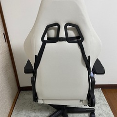 ゲーミングチェア　美品
の画像