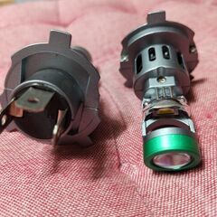 H4 LEDプロジェクターヘッドライト、 H4 車検対応、レフトハンドドライブミニプロジェクターレンズ付き、12V 80W 21000LM 6500Kホワイト H4 Hi/Lo切替の画像